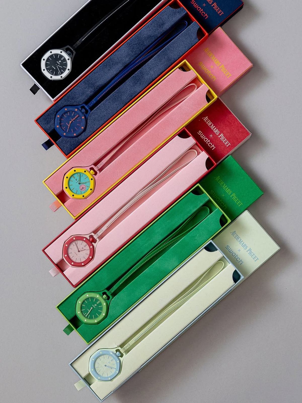 SWATCH Royal Pop GREEN EIGHT
