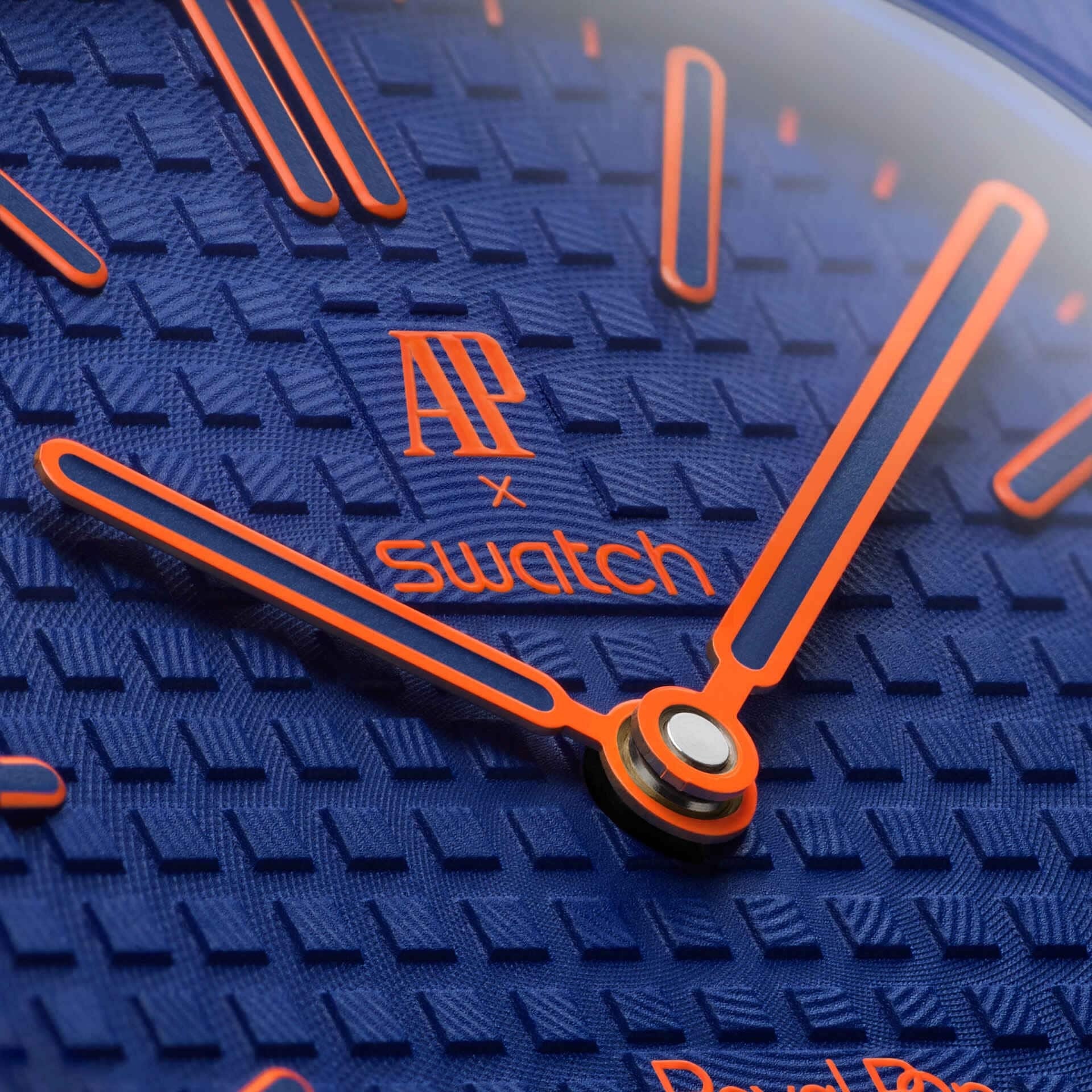 SWATCH Royal Pop ORENJI HACHI
