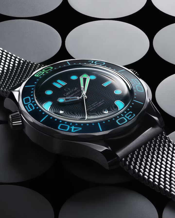 Seamaster Diver 300M Edição James Bond 60th anniversary