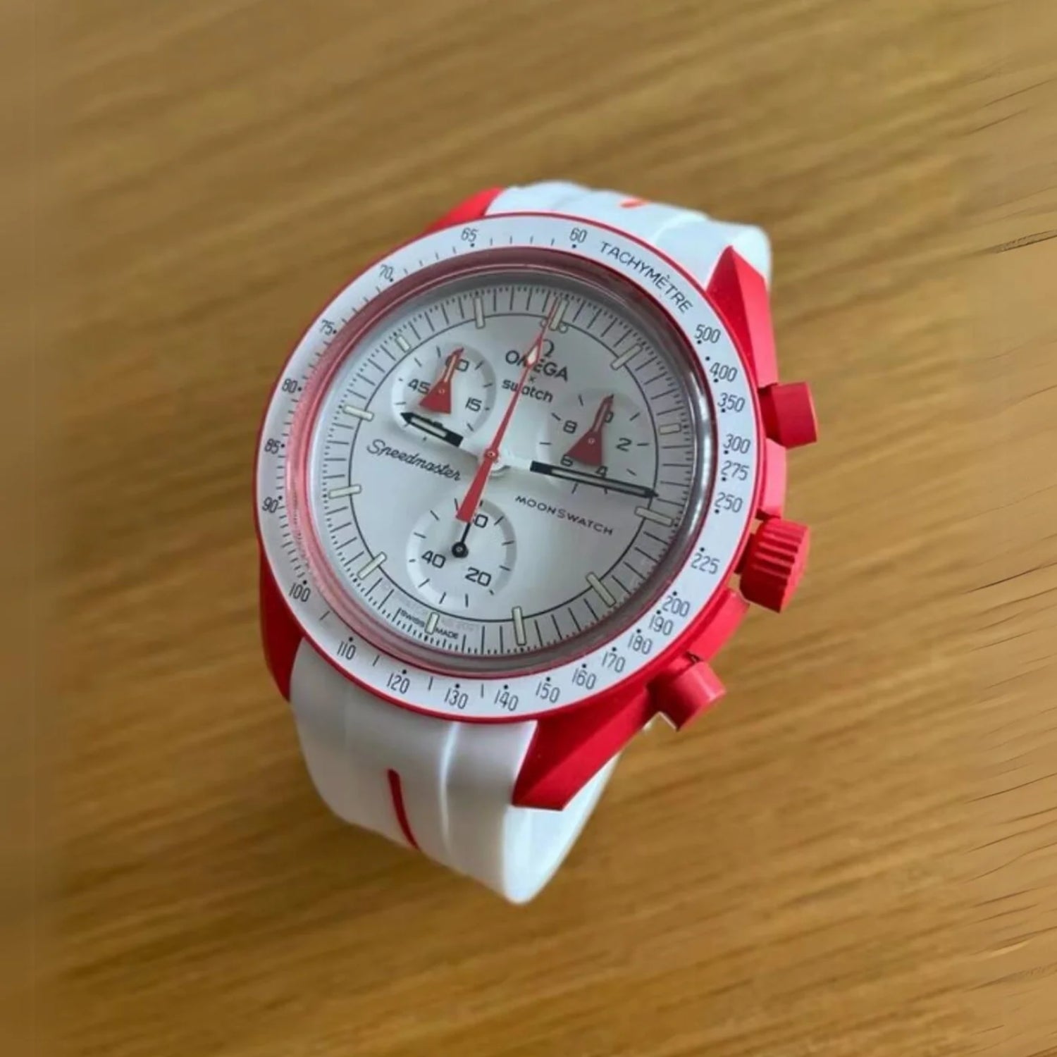 Pulseira de borracha - Para Missão a Marte | Omega X Swatch | MoonSwatch - Branco com Linha Vermelha